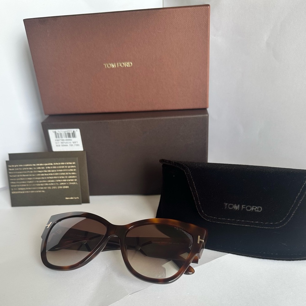 New- Tom Ford Anoushka TF371. Originals Made in Italy